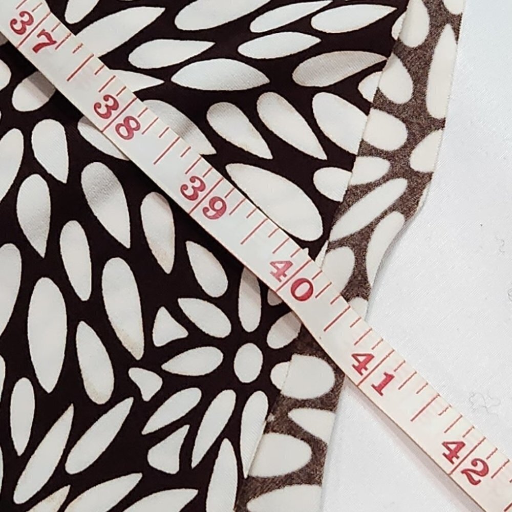 Alyn Paige Halter Brown/Cream Dress Size Large
Lot K - Picture 3 of 7